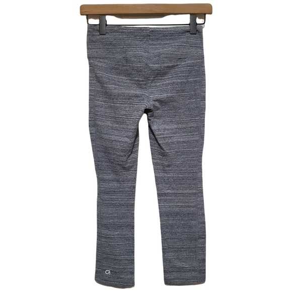 Gapfit Gfast Leggings, High Rise, Heathered Gray, Cropped, Size XS - Picture 2 of 5